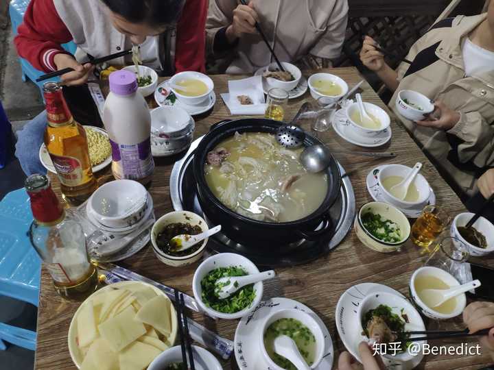 永瘦宫,可是按照我们寝室的伙食,估计瘦下来会很艰难,哈哈.