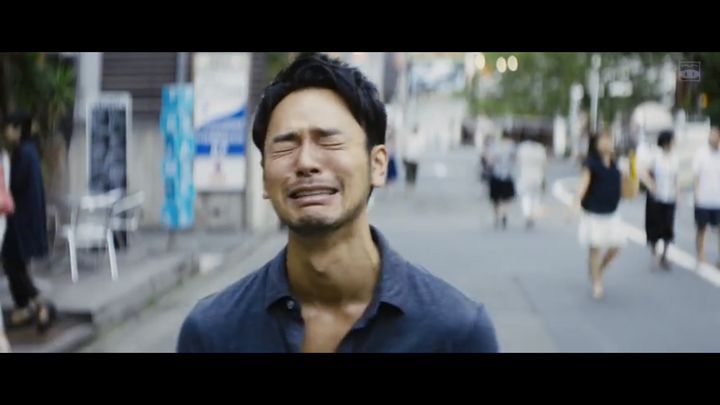 剧情虽有些老套,但这段哭戏真是扎心啊. 接下来是回忆杀