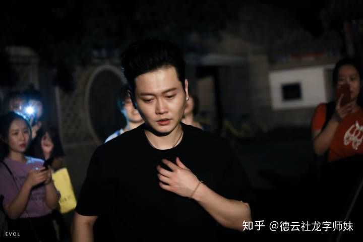 孟鹤堂有哪些令人心动的照片