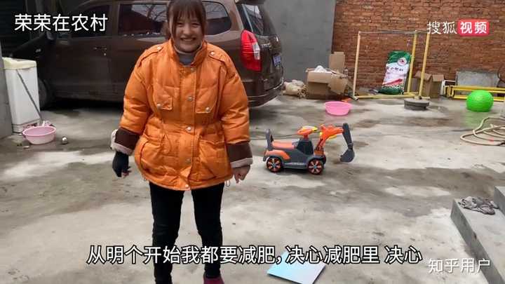可能只有我会看那种傻逼百家号吧,有一个荣荣在农村的农家百家号,那个