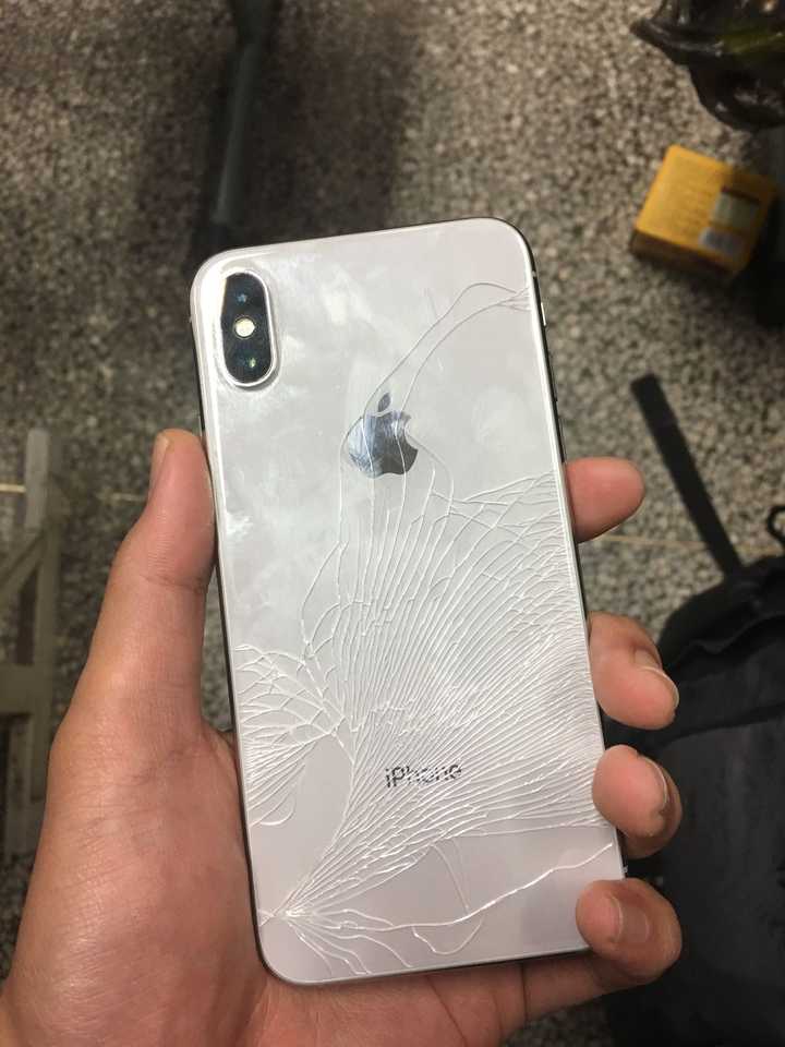 你的iphone x 屏幕是怎么碎的?