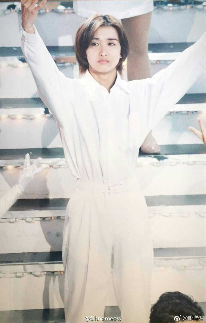 相叶雅纪有多好看? 谢邀 大野智可萌可男前.白面包,黑面包都可爱.