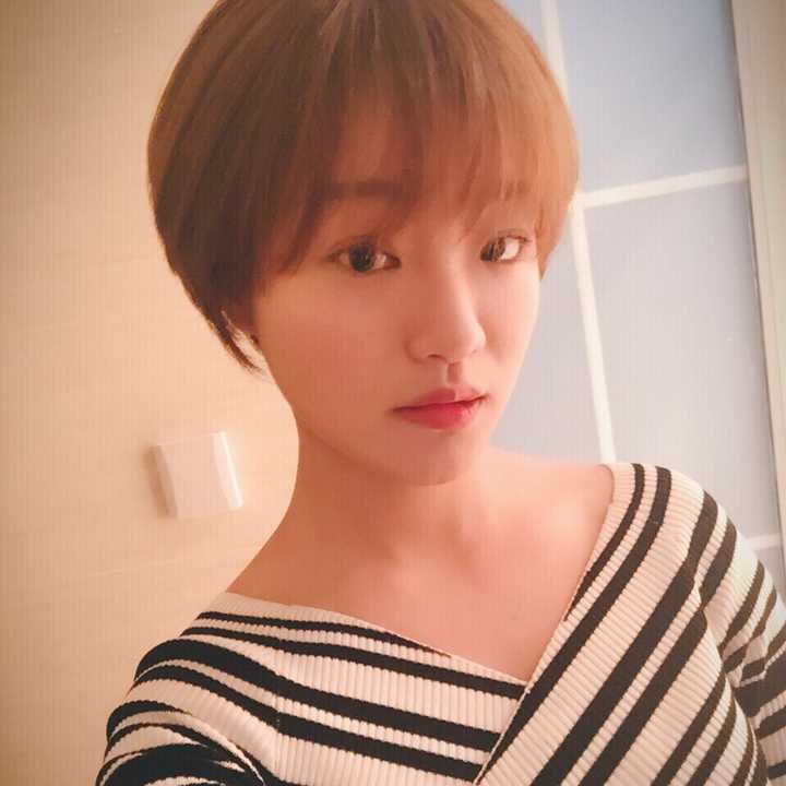 为什么有很多留长发很好看的女生都想剪短发?