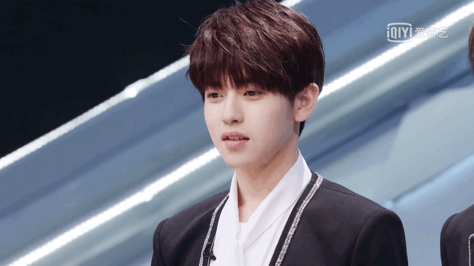 如何评价《青春有你》里的胡春杨?