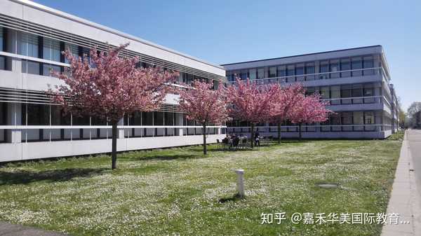 卡尔斯鲁厄理工学院