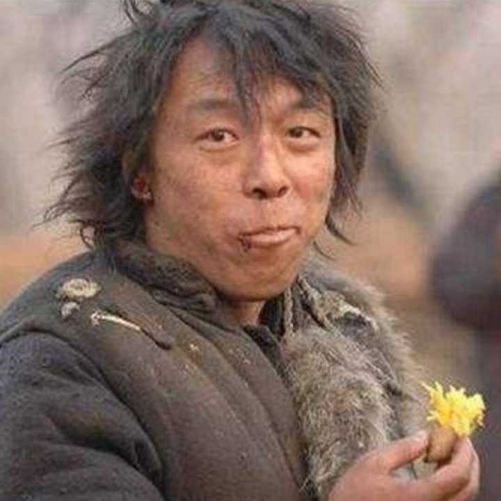 推荐一些逗比的qq头像