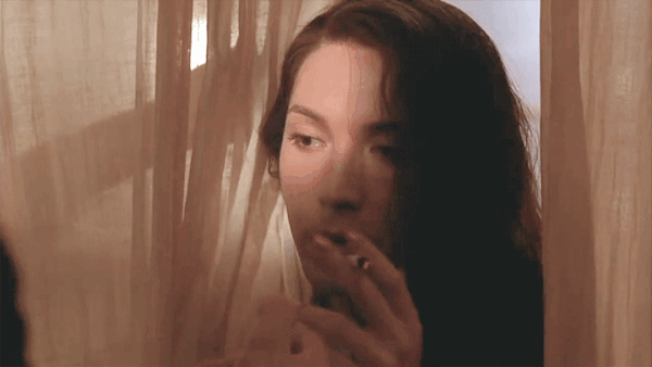 影视剧里有哪些男性角色或男演员是帅而自知还不油腻的呢?