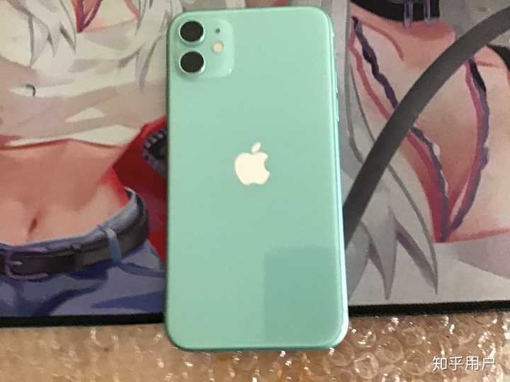 11颜色iphone图片,iphone11颜色实物图 iphone11 男生该买什么颜色?