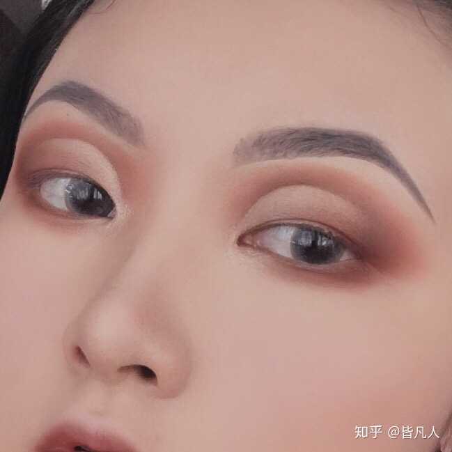 单眼皮且小眼睛的妹子怎么画眼妆?