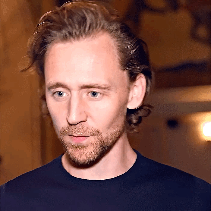 如何评价抖森的长相?