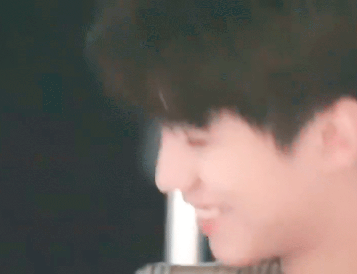 我想知道,王俊凯有没有那种很可爱的图啊,发现王俊凯是一个好可爱的