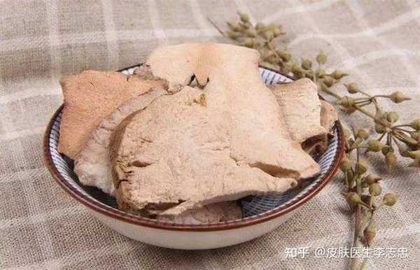 功用:利湿清热为主,且以健脾. 主治:婴儿湿疹湿热型.