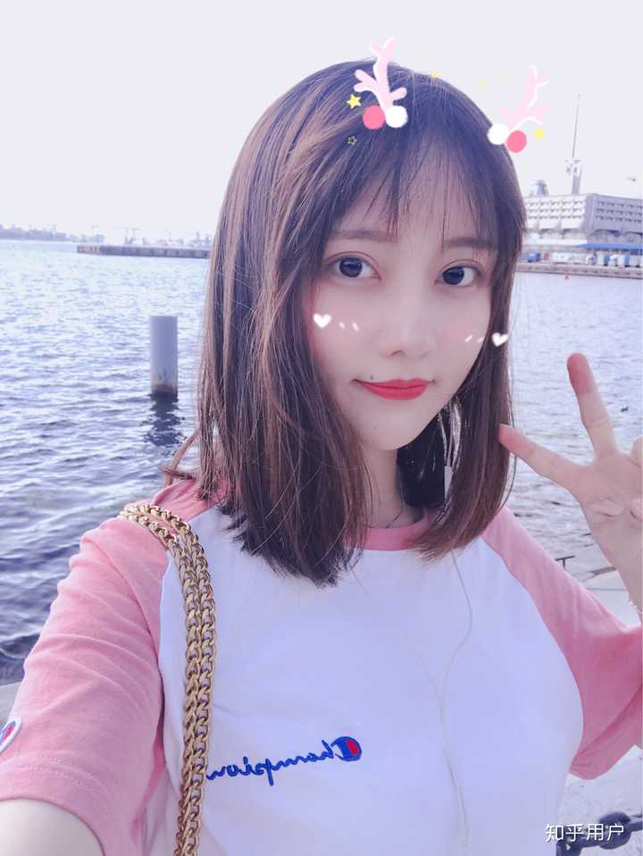 小时候的丑女,会逆袭成美女吗?
