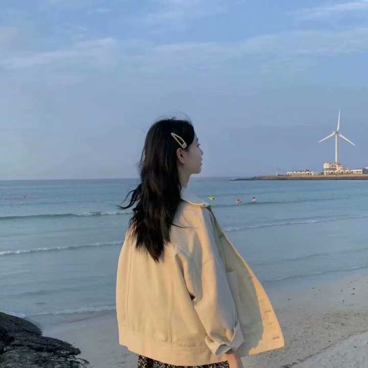 有没有一看就想恋爱的女生头像推荐?