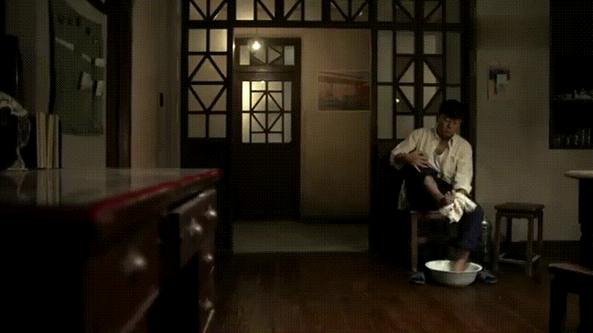 但从吵架上还是能看出,安杰家教还是很好了,在气头上也不会说一些