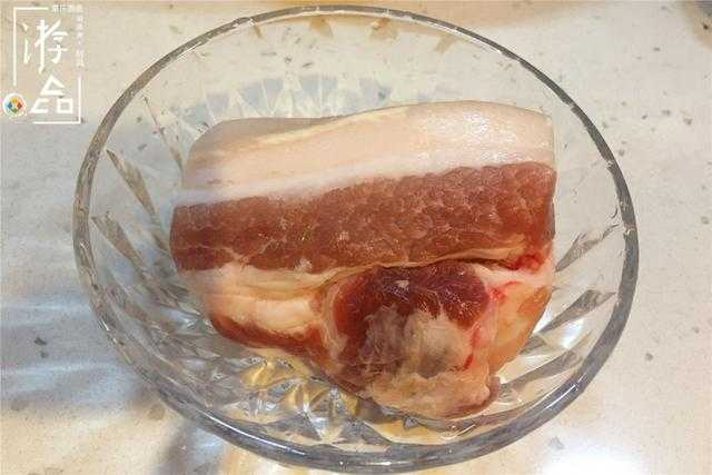 回锅肉应该选三线肉还是二刀肉