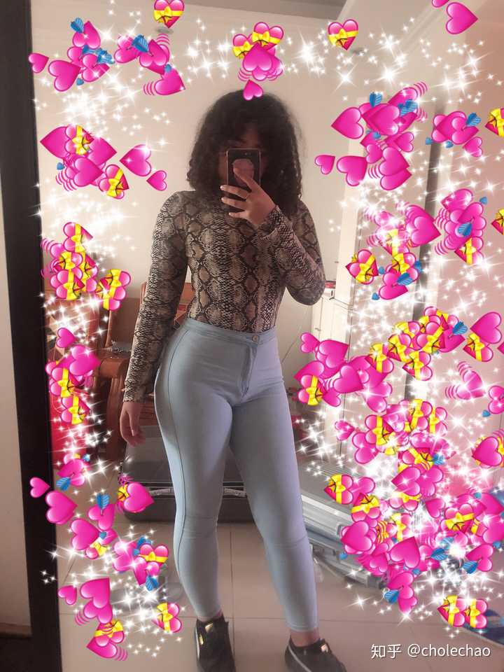 腿粗屁股大的女生怎么穿衣服啊?