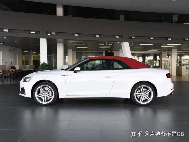 预算30w左右 有什么适合女生开的车推荐?奔驰好还是宝马?