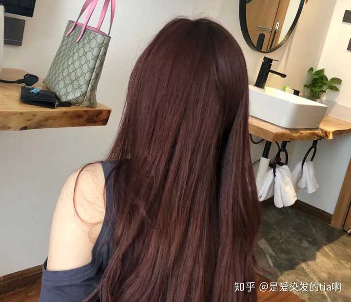 黑茶色褪色是什么样的,随便问问有什么暗红的发色?