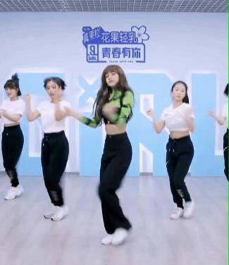 怎样看待lisa跳的青春有你2的主题曲yesok