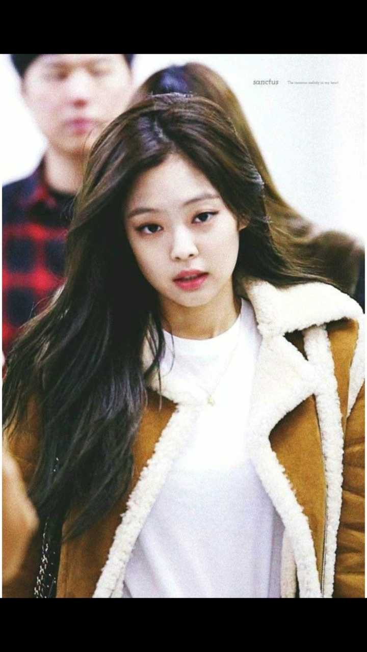 为什么杨贤硕会这么大力捧金智妮jennie?