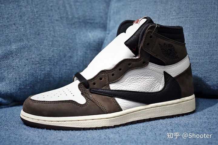 aj1伦纳德,倒勾,欧限白哪个值得买?