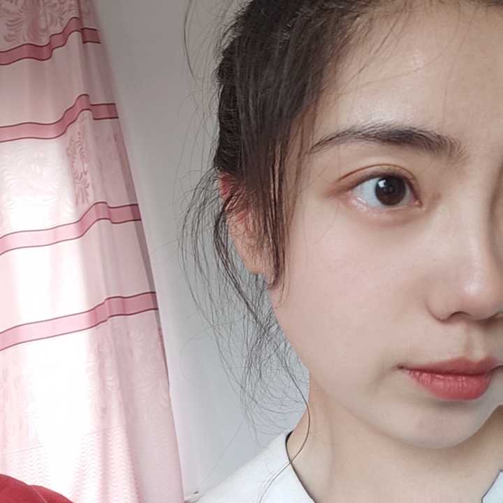 女生们素颜都是什么样的?