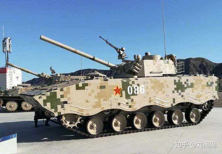 在红旗落地后,接触了bmp-3就开始认定了坚信把握了未来步兵战车的发展