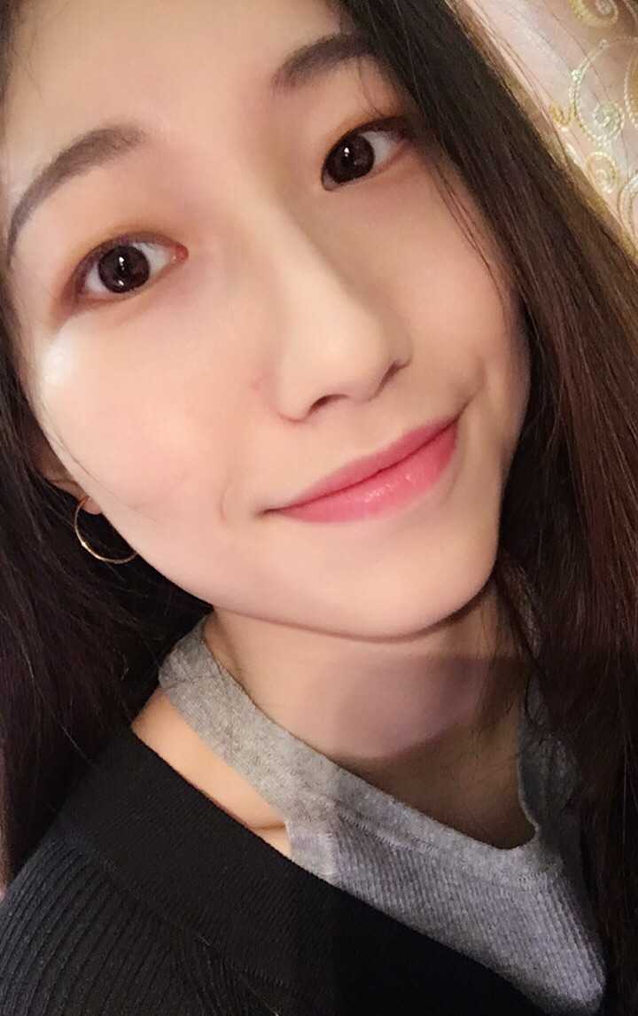 单眼皮小眼睛女生怎么化妆显得眼睛更大更有神?