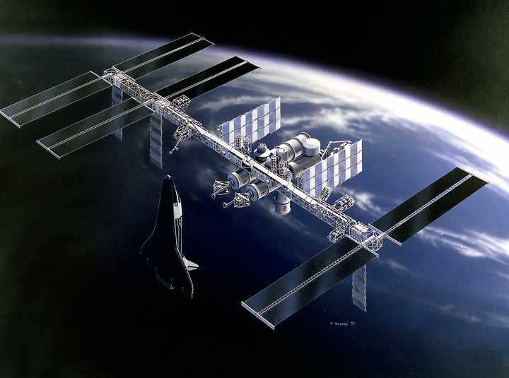 5和3代的混合型.国际空间站前身自由号空间站才是纯正的桁架型.