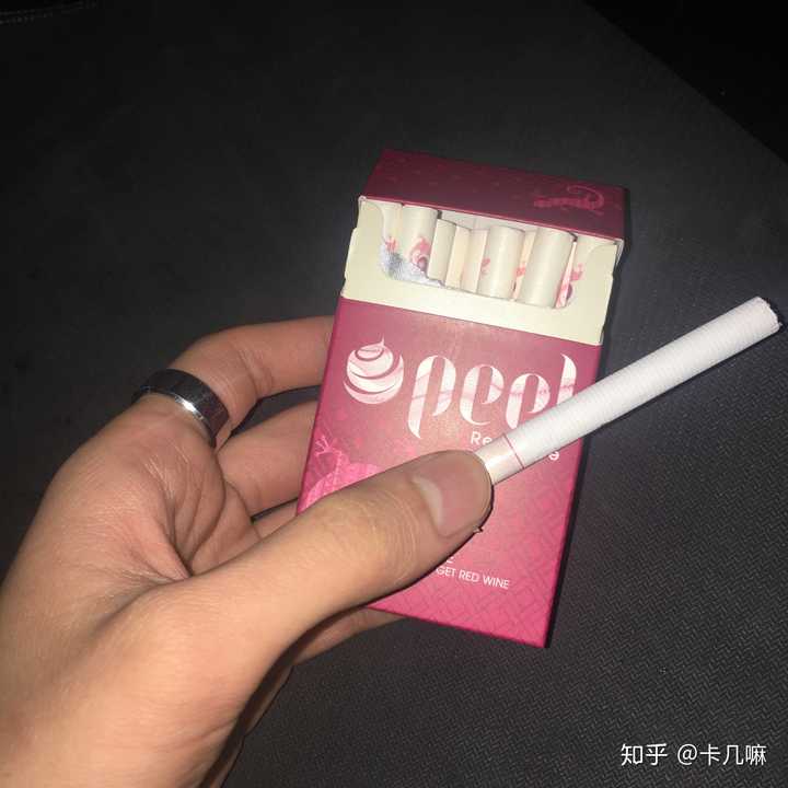 男朋友爱抽烟,每天都要抽的,烟对他们来说真的是很重要的东西吗?