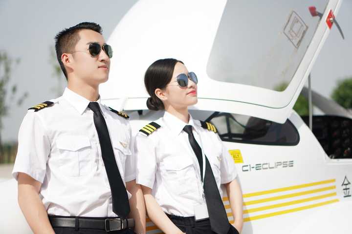 33岁想学飞行,成为民航职业飞行员,还来得及吗?