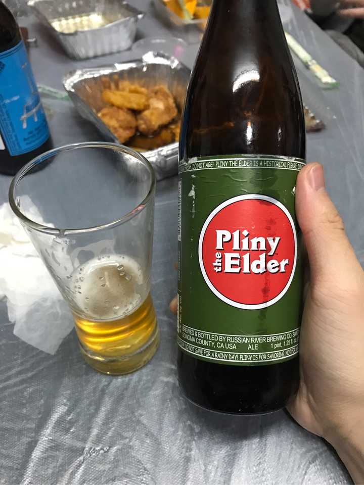 夏天又到了 各位爱喝啤酒的朋友说说啤酒配什么才最有