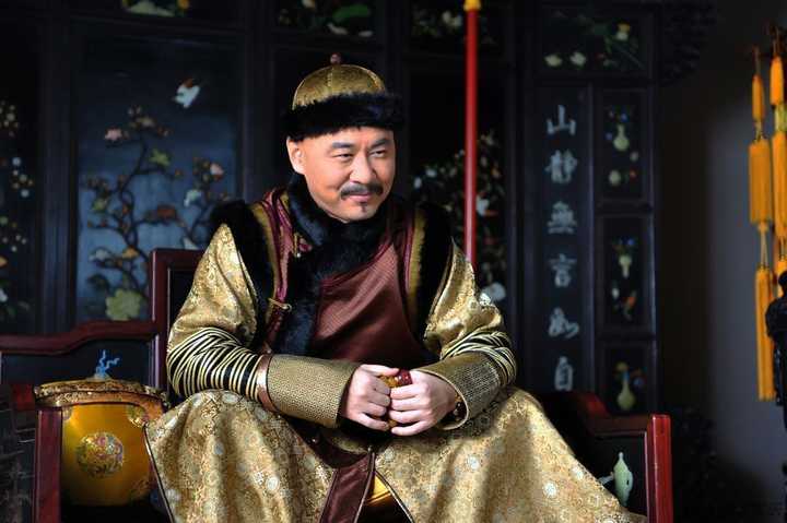有哪些演员是到了中老年以后才逐渐被人熟知并喜爱的?