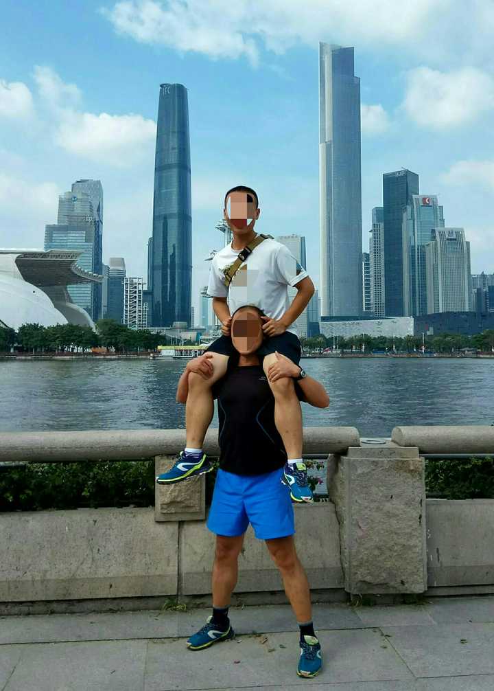 军校,部队里的军官gay是怎样生存的?尤其是年龄比较大