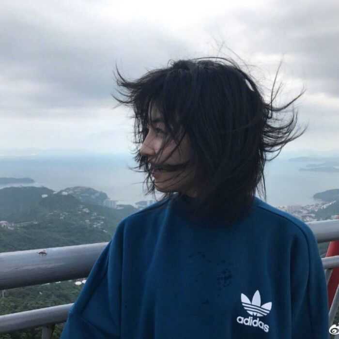 有没有有点性冷淡风格的头像?