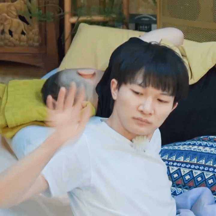 周深是怎么变好看的?