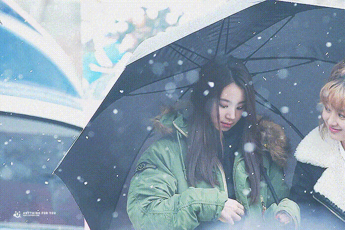 孙彩瑛有什么不常见又特别好看的图/gif吗?