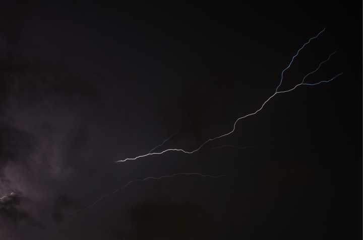 雷雨天怎么拍闪电?
