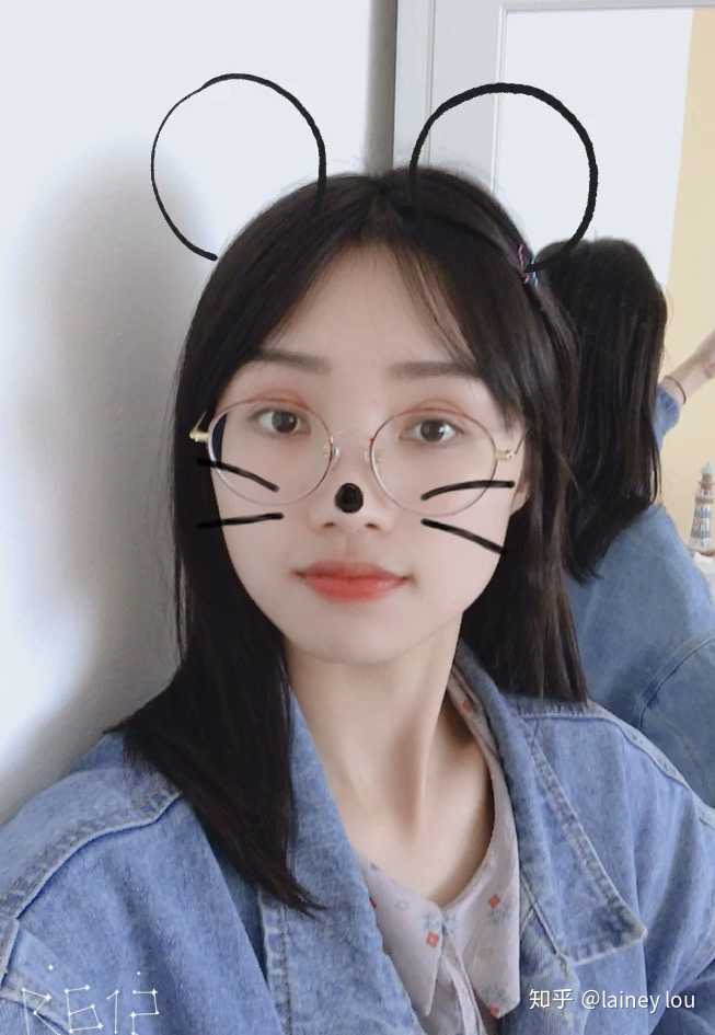 生活中有没有戴眼镜比不戴眼镜要漂亮的女生?