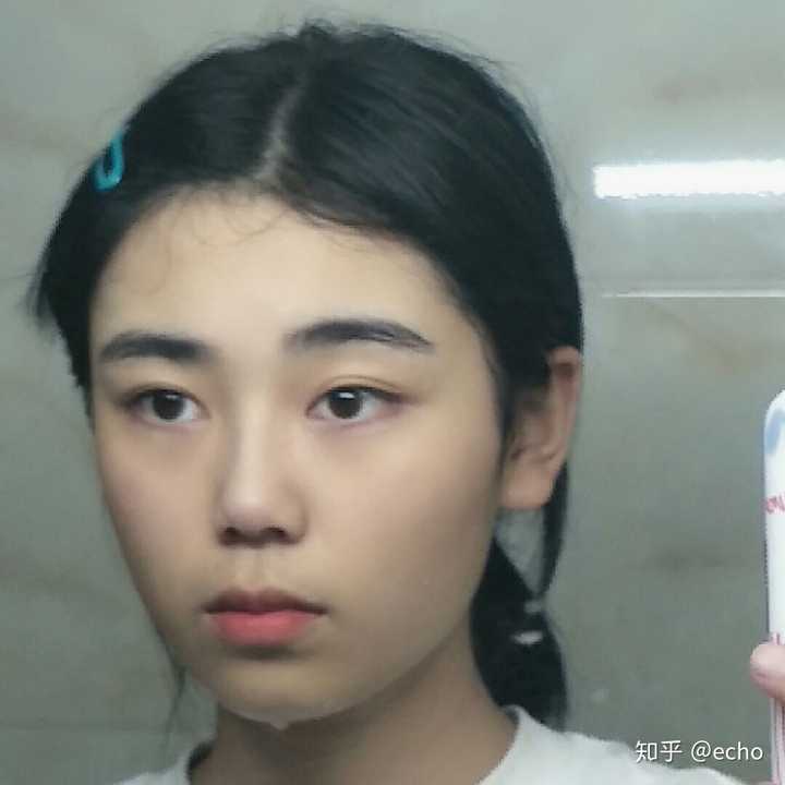 女生眉毛浓是一种什么样的体验?