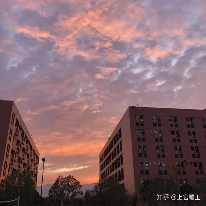 有怀化师范高等专科学校的学长学姐吗,说说学校的宿舍