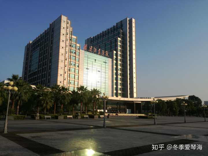 福建江夏学院有哪些特色建筑?