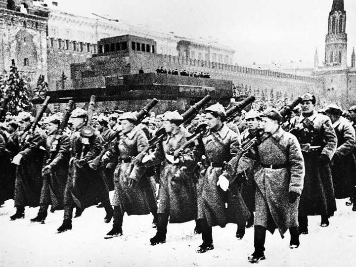 从阅兵场直接上战场,1941年红场阅兵