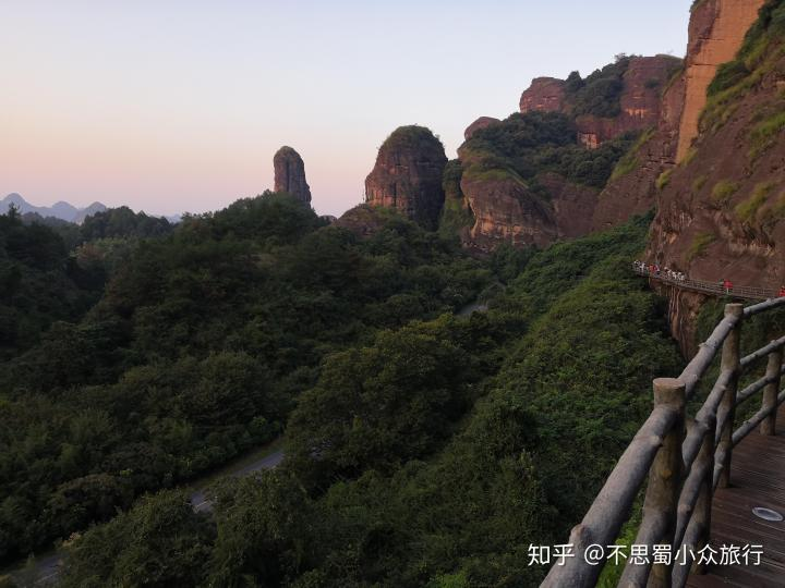 去江西鹰潭的「龙虎山风景区」有哪些实用的攻略和好的建议?