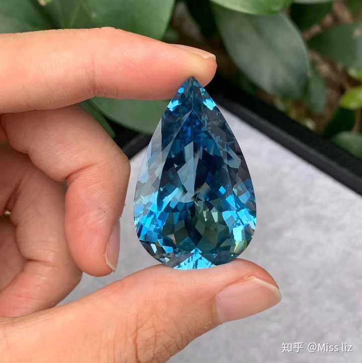 哪里可以买到和钻石太太家一样颜色浓艳的圣玛利亚海蓝宝?
