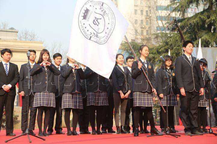 坐标江苏南京 就读于南京一中 (为我一疯狂打call) 有幸能考上一中,是