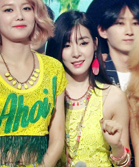 韩国女团成员有哪些惊为天人的瞬间?