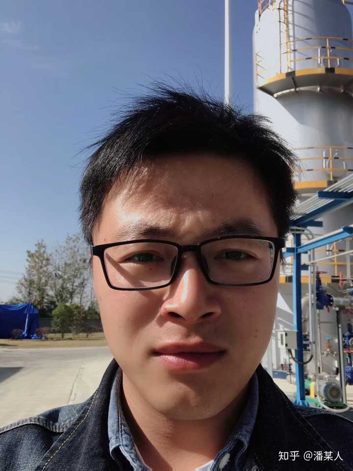 嘴唇厚的男生真的很丑吗?