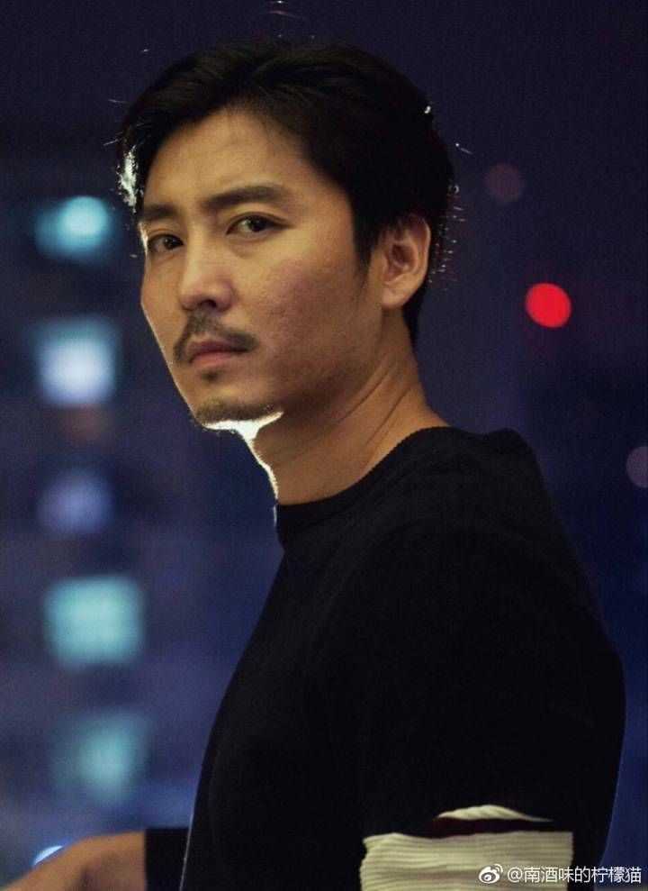 王泷正.